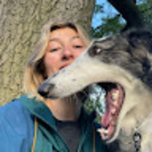 Meet your Posher, Magdalena